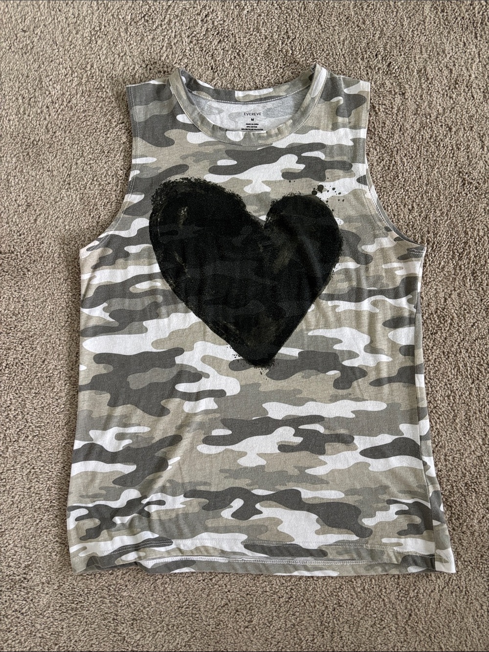 Evereve ladies Camo Heart Muscle Tank - Gray/Olive, Size M